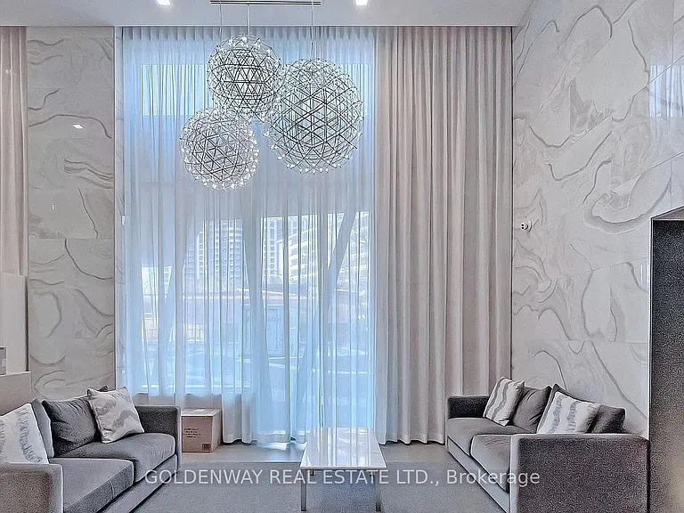 5180 Yonge St #417 — Photo 2