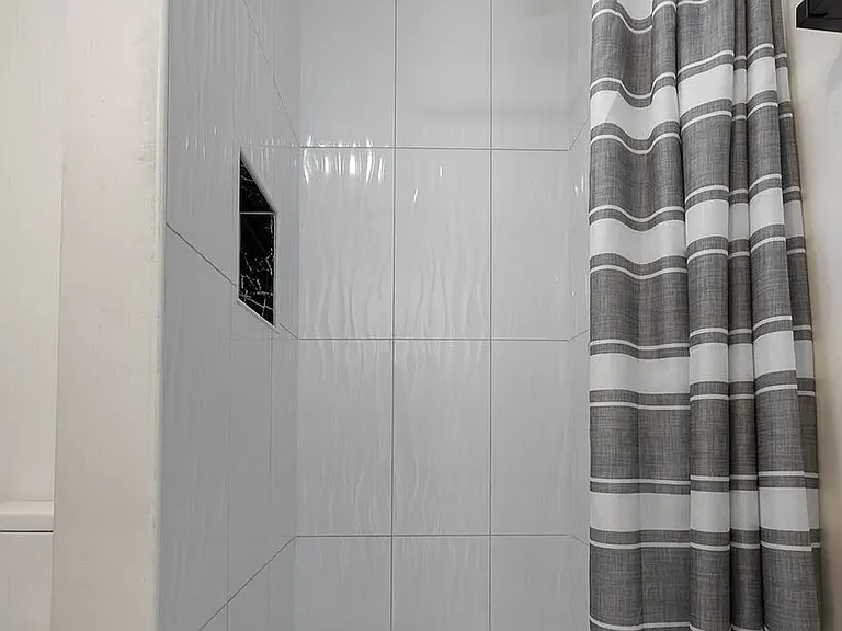 66 E Caven St #66 — Photo 8
