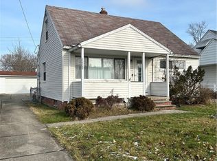 15509 Walvern Blvd, Maple Heights, OH 44137