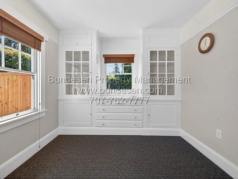 612 Petaluma Blvd S — Photo 21