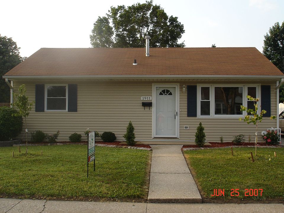 1st image of 1911 Lynn Ave