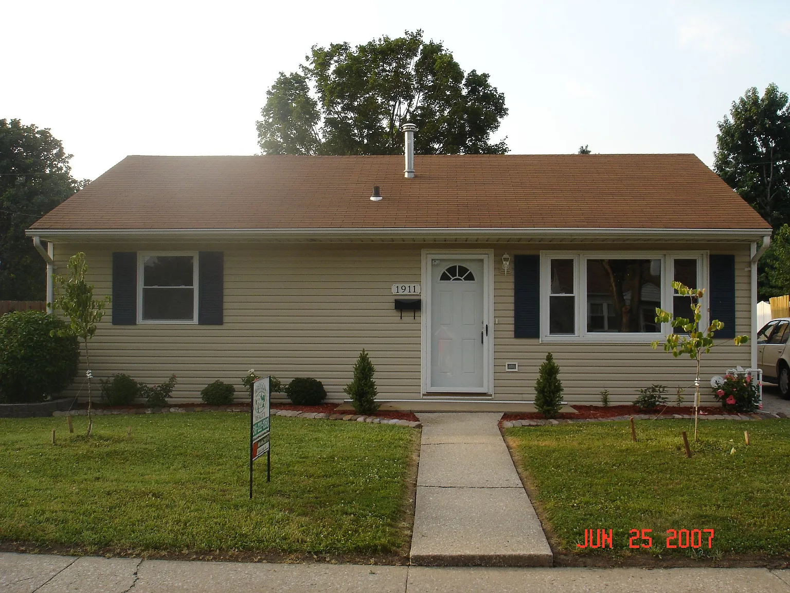 1911 Lynn Ave photo 1