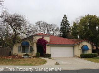 951 Amber Ave, Clovis, CA 93611
