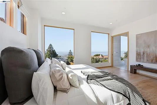 1024 Grizzly Peak Blvd — Photo 5
