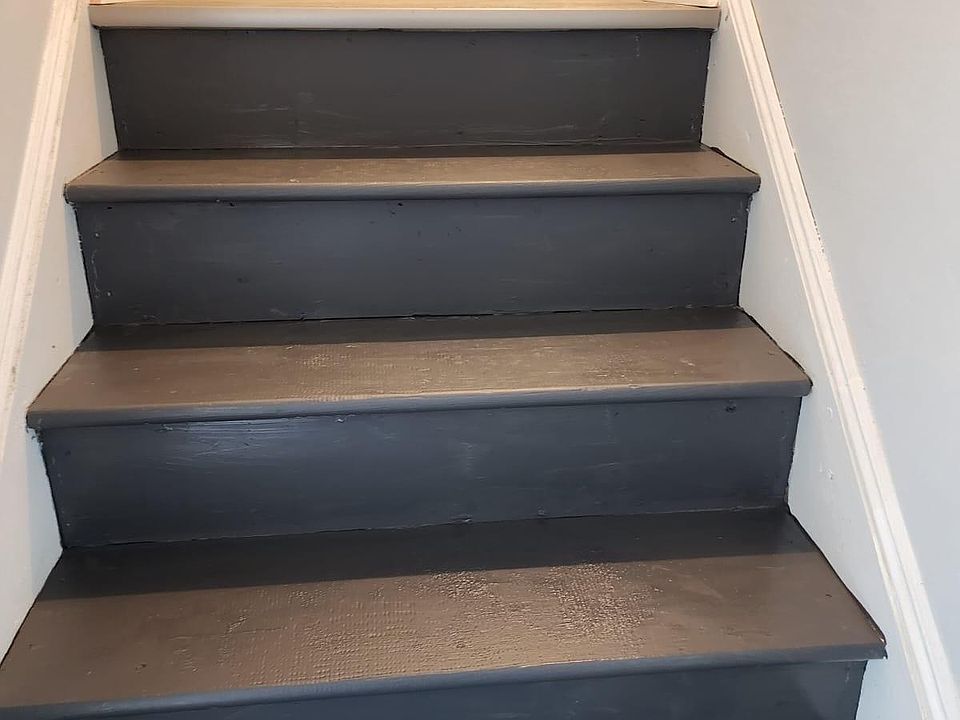 1st image of 376 Harold St #2