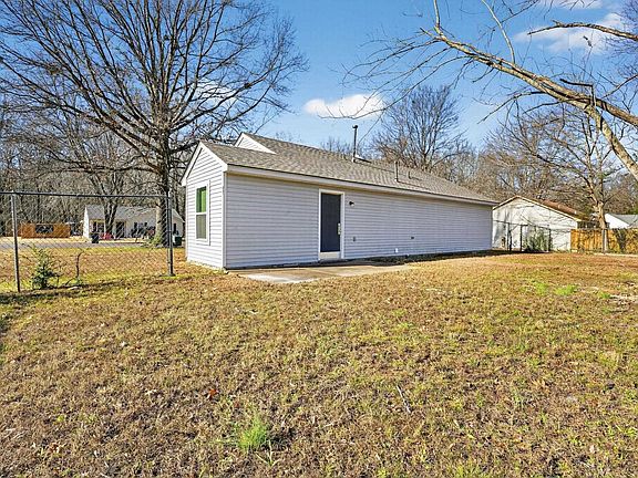 5th image of 3864 Black Forest Dr