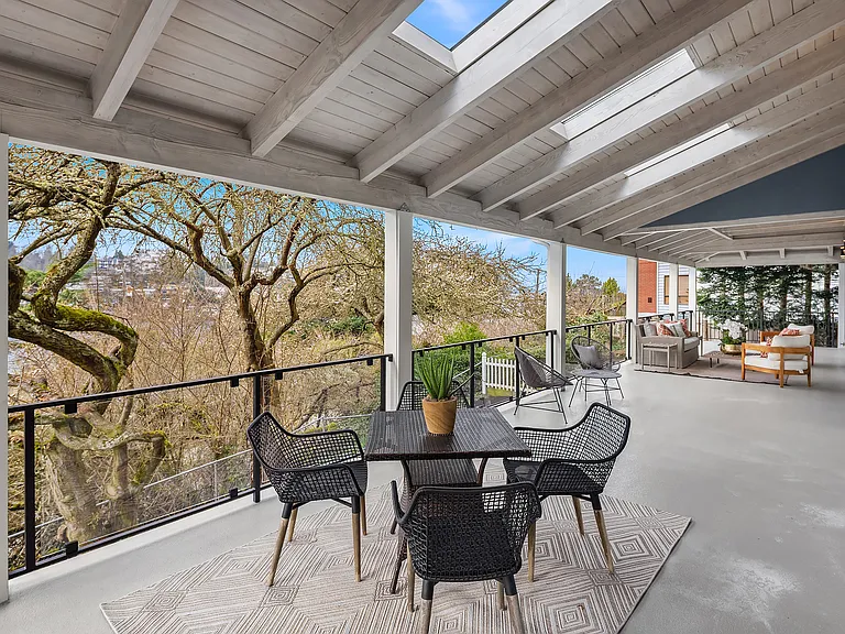 62' Veranda for entertaining, connected to the living area