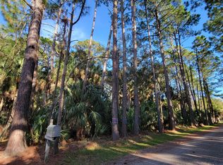 706 Seahorse Rd, Saint Helena Island, SC 29920
