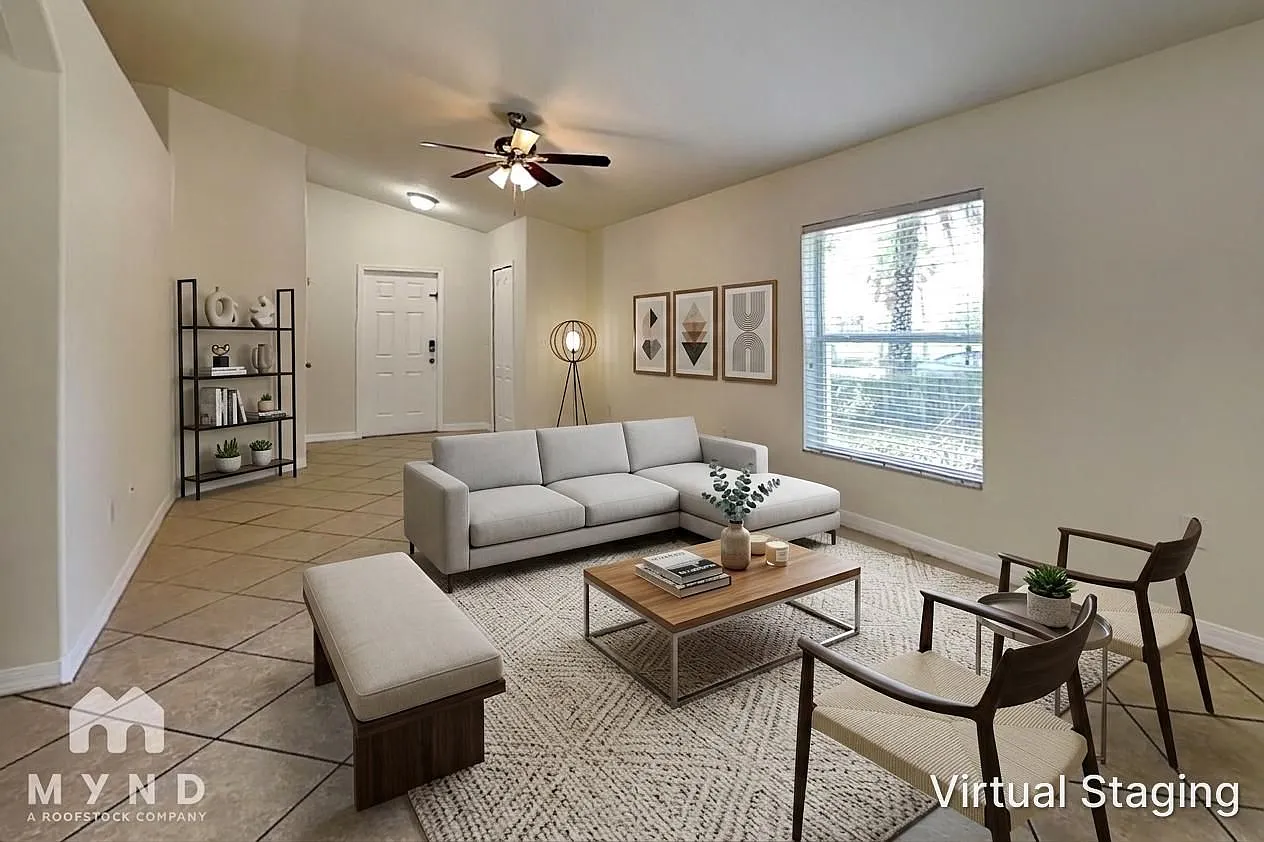 3 bed, 2.0 bath, 1340 sqft, $2,049 — Photo 3