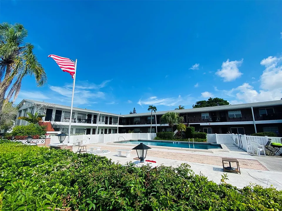 1150 Atlantic Shores Blvd #501