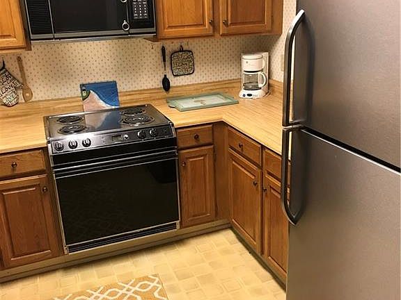3rd image of 407 Northlake Dr