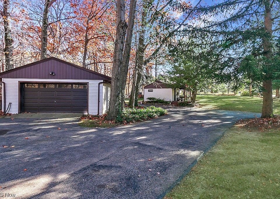 10467 Hobart Rd, Kirtland, OH 44094 Zillow
