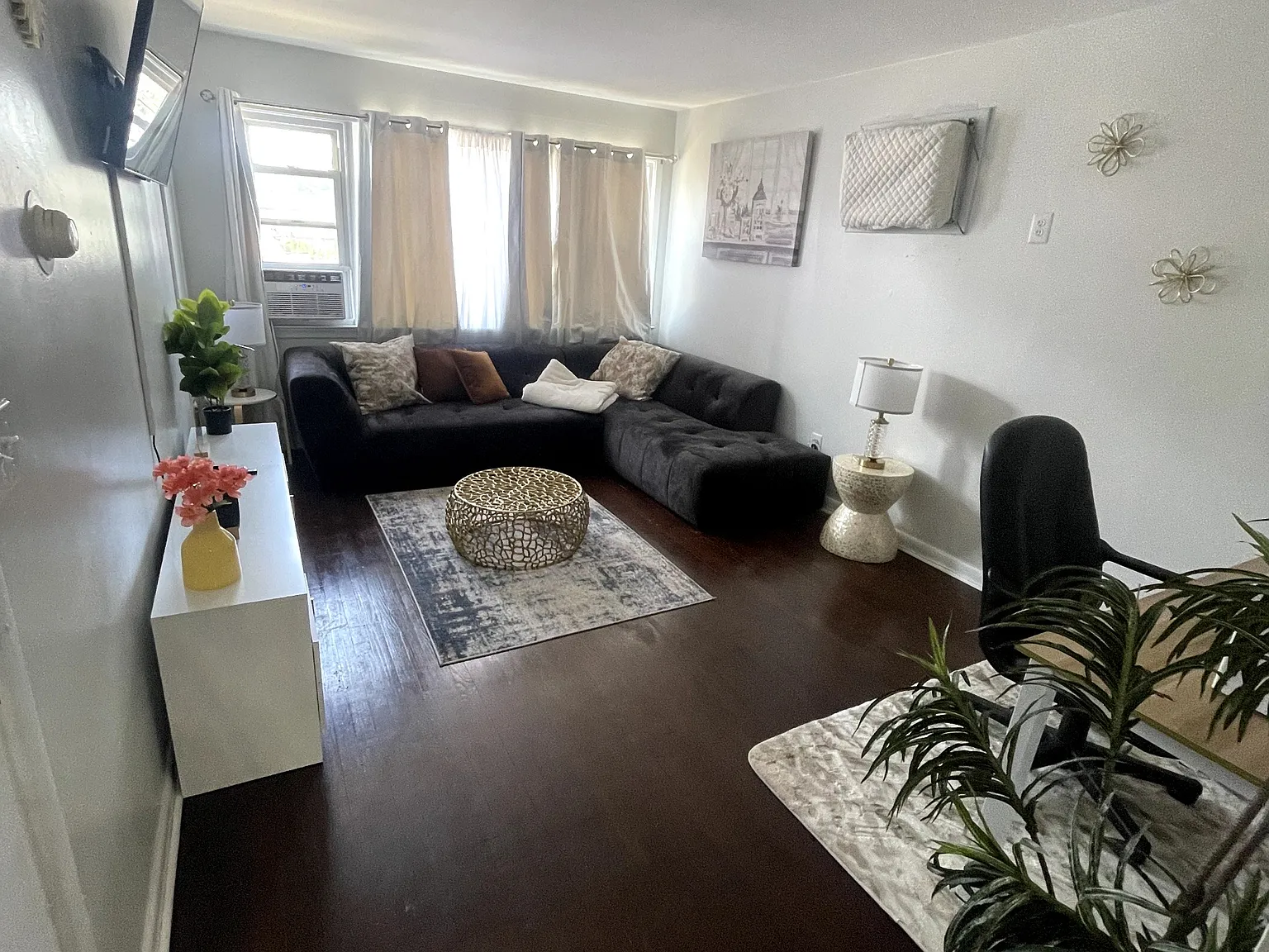 1 bed, 900 sqft, $2,500 — Photo 4