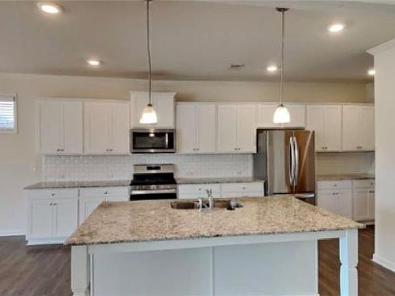 5th image of 4610 Bramblett Grove Pl