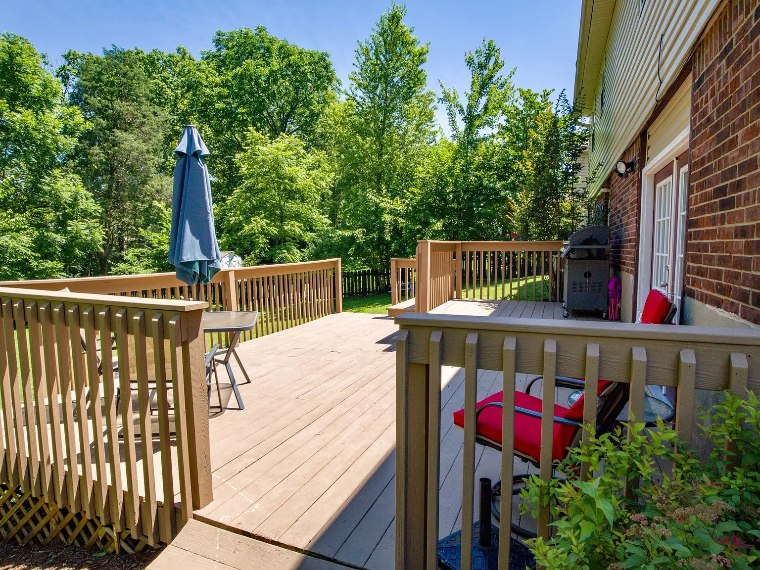 3 bed, 1988 sqft, $1,750 — Photo 3