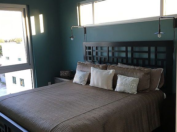 5th image of 635 S Orange Ave #404
