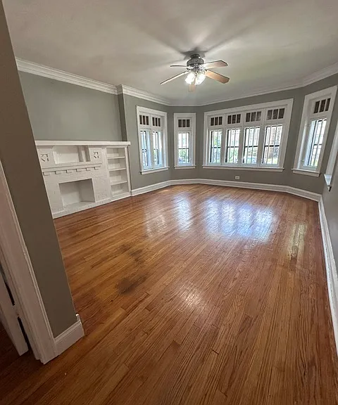8045 S Champlain Ave #1 — Photo 2