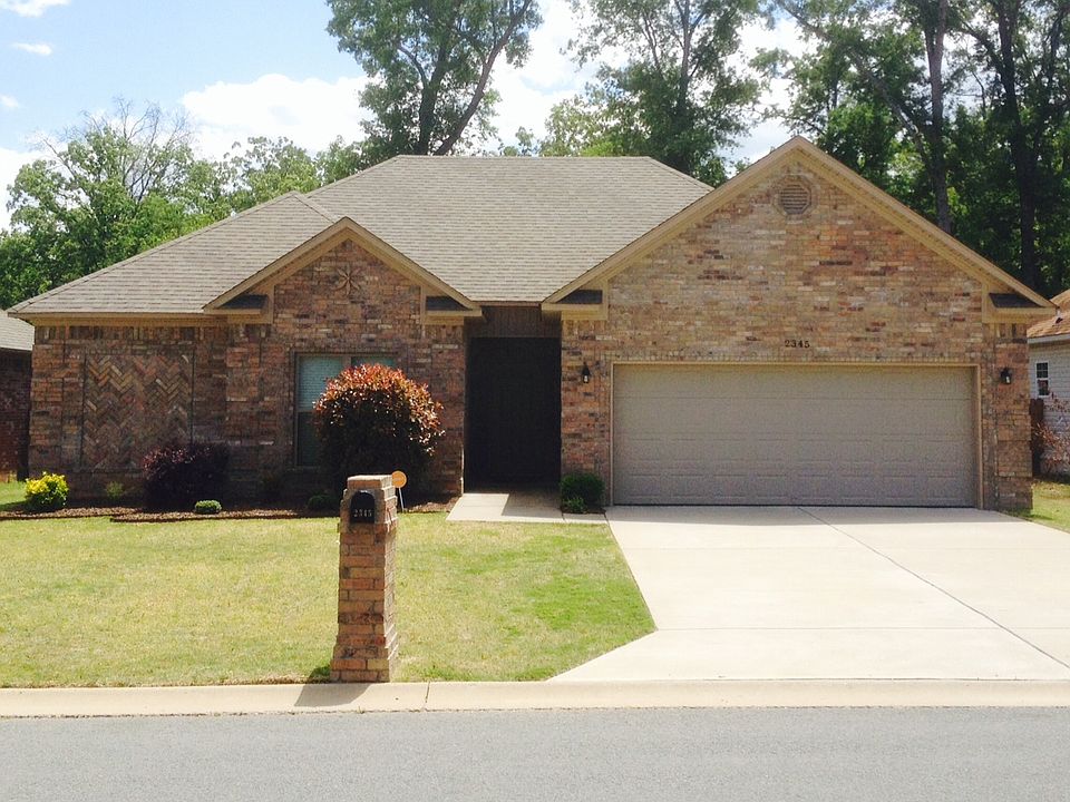 1st image of 2345 Wilmington Dr