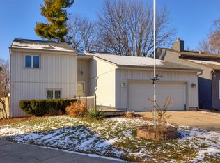 4400 81st St, Urbandale, IA 50322