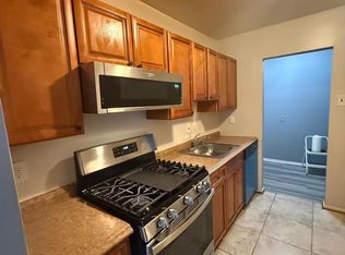 19429 Brassie Pl APT 304, Montgomery Village, MD 20886