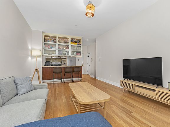 3rd image of 4126 27th St APT 2G