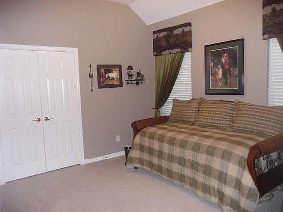 5th image of 336 Love Bird Ln