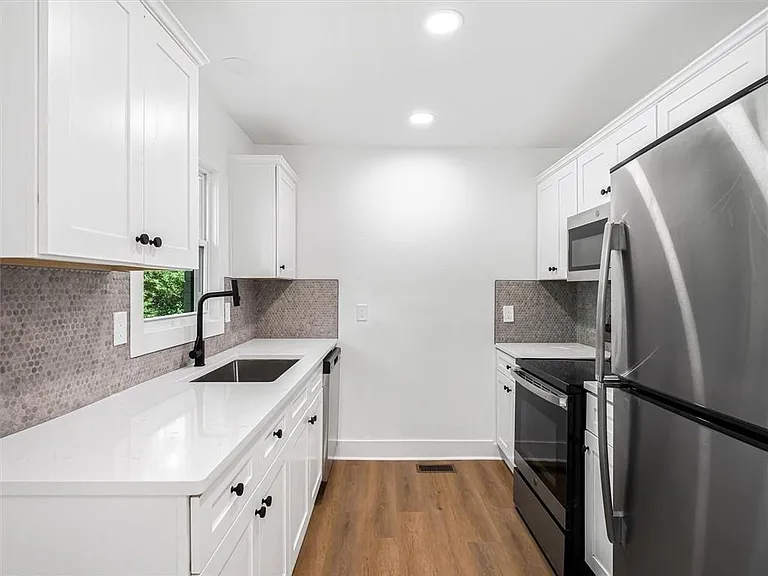 454 Oak Dr SE — Photo 10