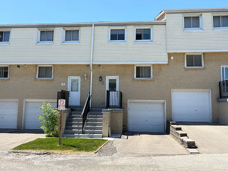 400 Mississauga Valley Blvd #20 — Photo 1