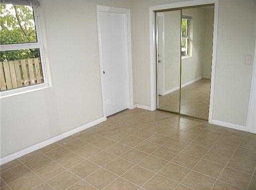 2nd image of 417 Phippen Waiters Rd #3