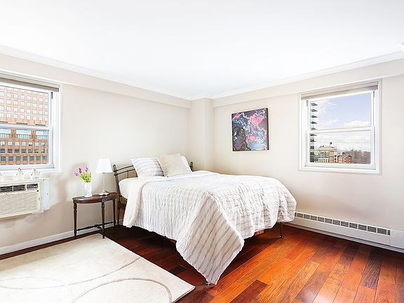 5th image of 175 Willoughby St APT 11A