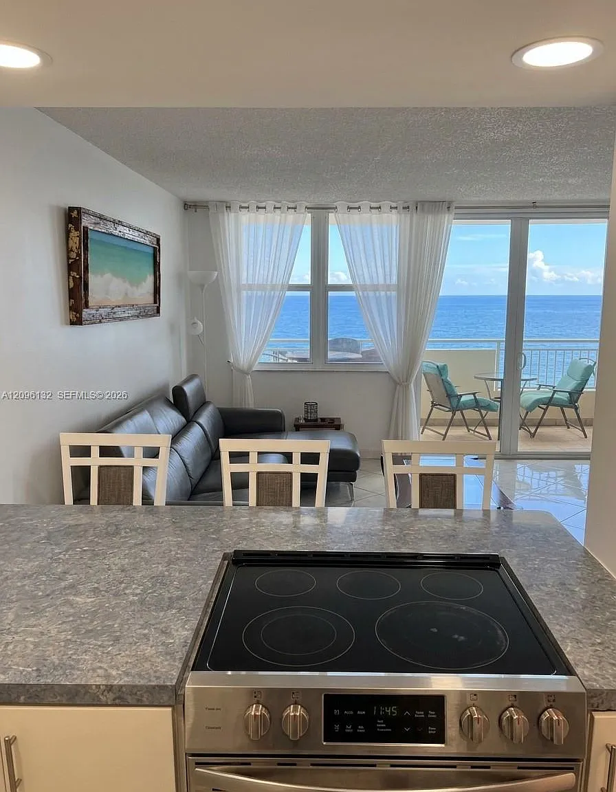 Parker Dorado Condo — Photo 2