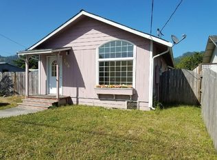 206 2nd Ave, Rio Dell, CA 95562