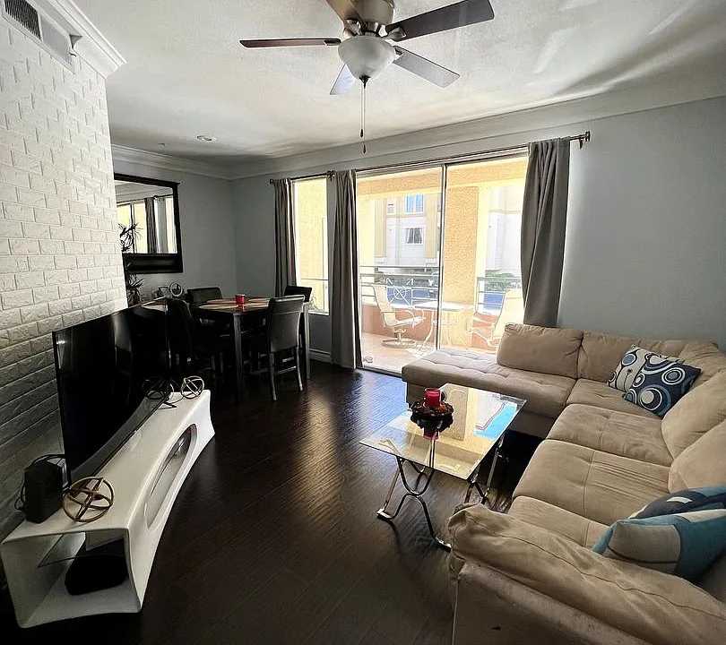 260 E Flamingo Rd #109