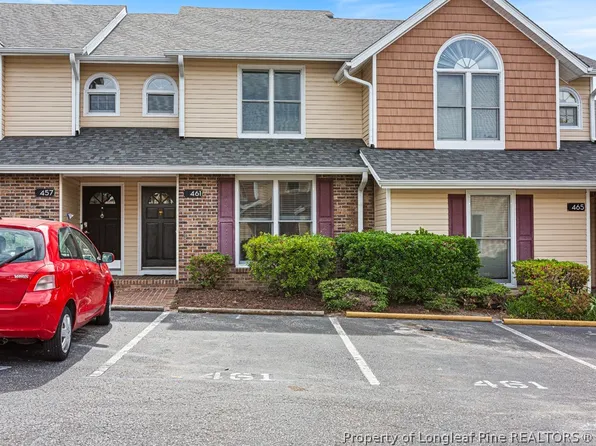 461 Lands End Rd, Fayetteville, NC 28314