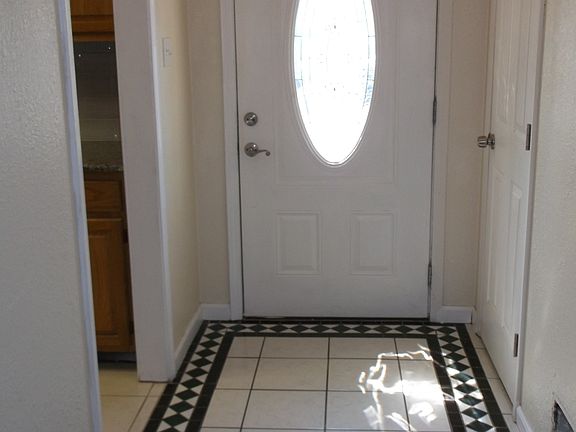 4th image of 2207 Del Pero St