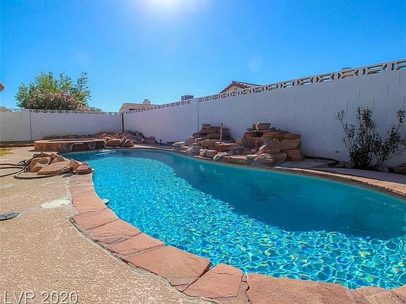 5th image of 6109 Minerva Dr