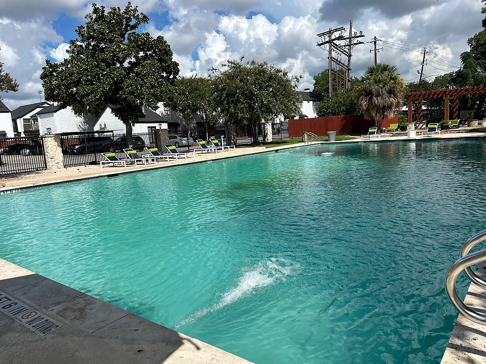 Bayou Park Apartments