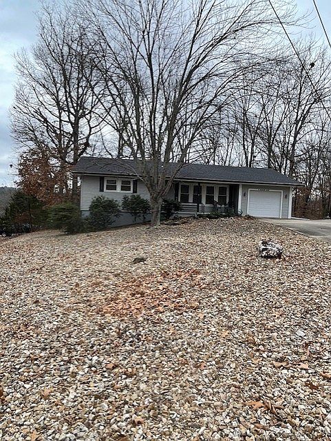 1st image of 16 Basildon Dr
