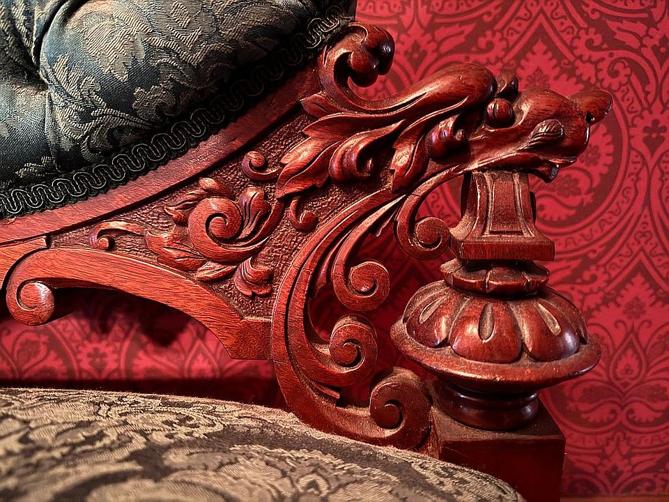Hall Love Seat