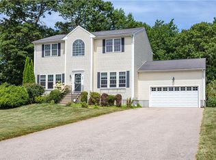 427 Westmoreland Ln, Saunderstown, RI 02874