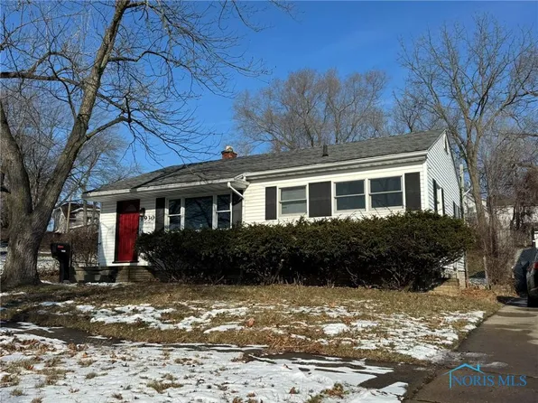 1930 Bonfield Dr, Toledo, OH 43609