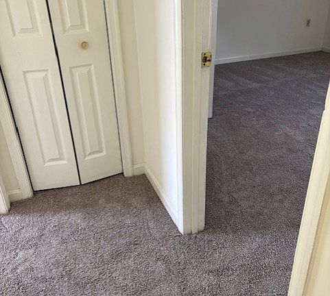 5th image of 500 Ross Ave #D