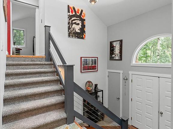 4th image of 41 Lyons Run Rd