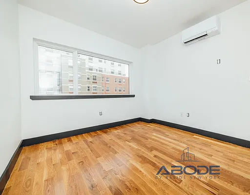 Rented by Reside New York | media 9