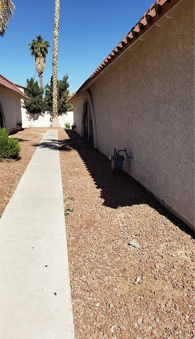 2 bed, 2.0 bath, 1022 sqft, $1,185 — Photo 4
