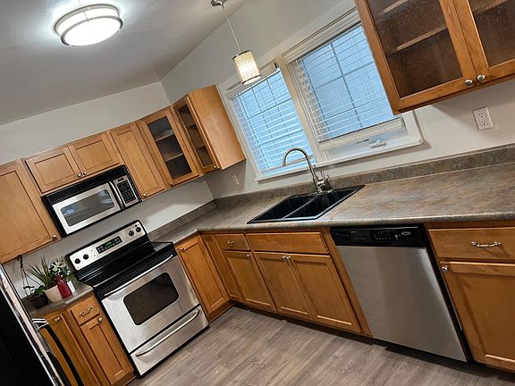 5th image of 4234 E 26th Ave