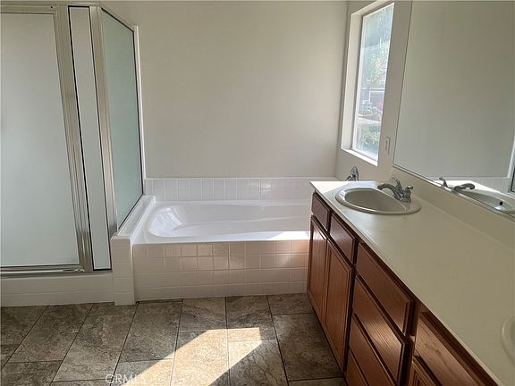 5th image of 19689 Allenhurst St