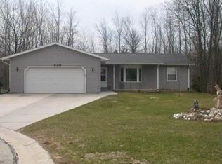 620 Spring Ct, Random Lake, WI 53075