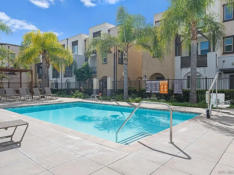 2464 Solara Ln — Photo 27