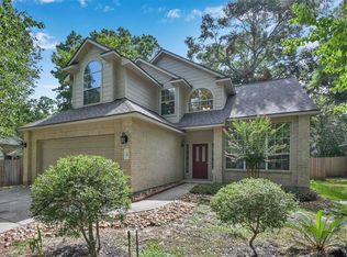 30 Hidden Meadow Dr, Spring, TX 77382